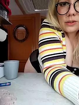 LexySaint from StripChat is Freechat