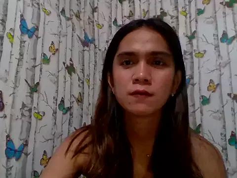 lexyyr17 from StripChat is Freechat