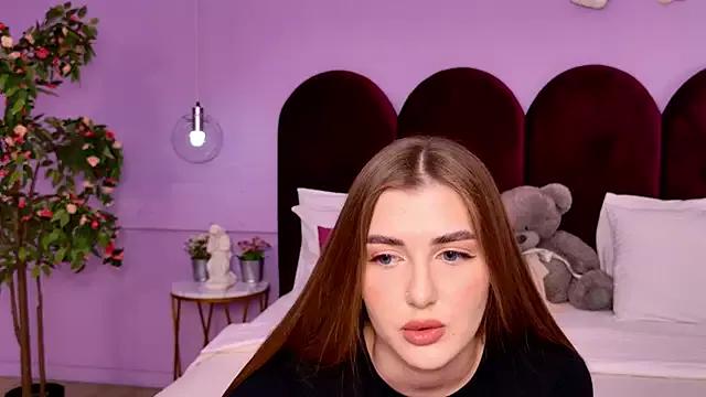 Try our streaming cams variety and talk on a personal level with our adorable girls streamers, showing off their bountiful shapes and dildos.