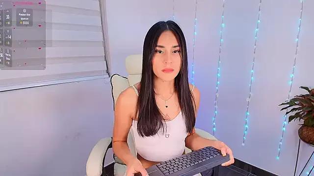 leyla_mercier from StripChat