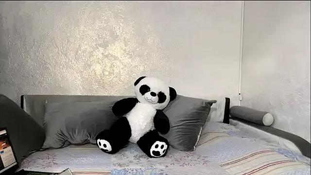 LezlieGreet from StripChat