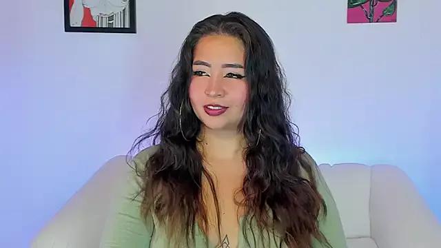 Liaah from StripChat