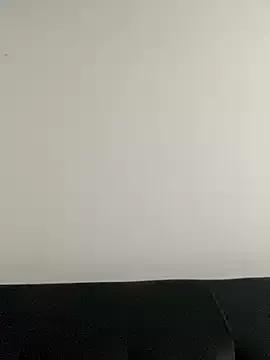 LiaCollings from StripChat is Freechat