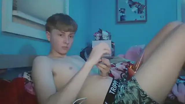 Liam_axel35 from StripChat