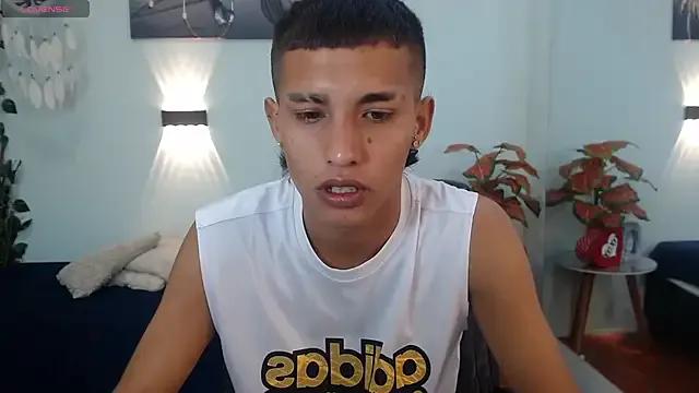 LiamBlack16 from StripChat is Freechat