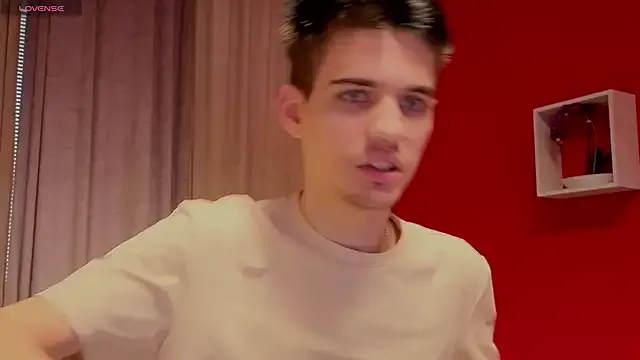 LiamMerci from StripChat is Freechat