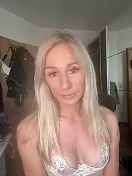 Liana_Lou from StripChat is Freechat