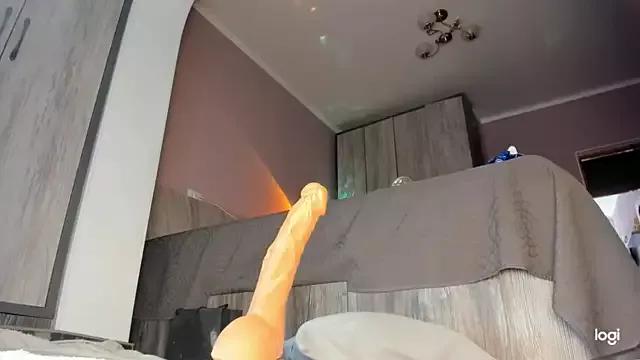 Lianamimito_cute from StripChat is Freechat