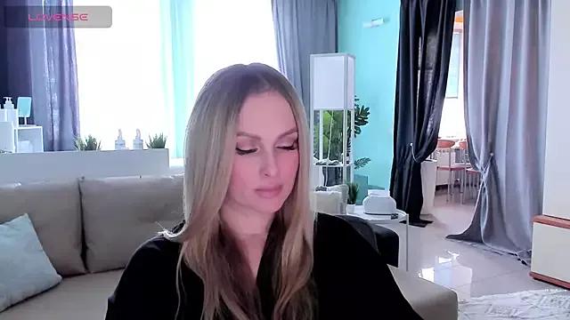 Libby_Nora from StripChat