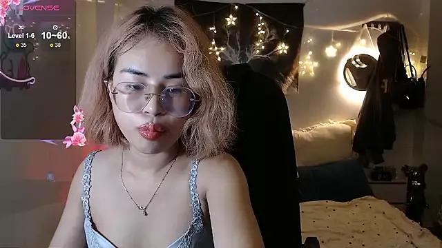 LichiLiin from StripChat is Freechat
