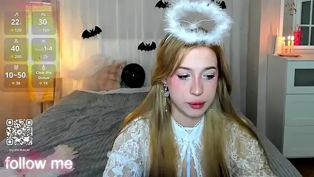 LightStar_18 from StripChat is Freechat