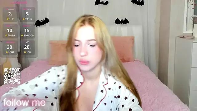 LightStar_18 from StripChat is Freechat