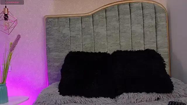 Liia_White_ from StripChat is Freechat