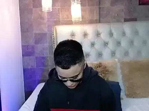 Liiamthompson from StripChat