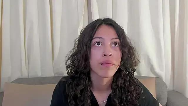 liily_grey from StripChat