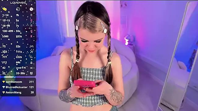Lil_Amelie from StripChat