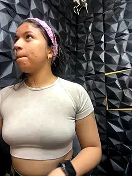 Lil_charme from StripChat