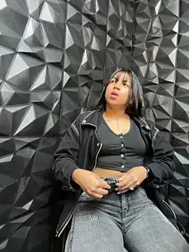 Lil_charme from StripChat