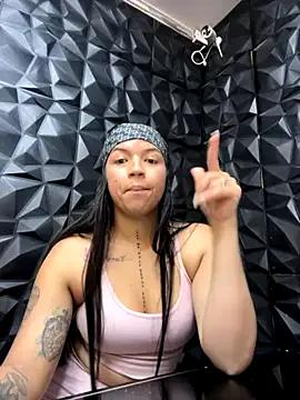 Lil_charme from StripChat