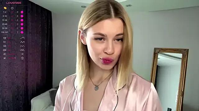 Lil_Elisa from StripChat