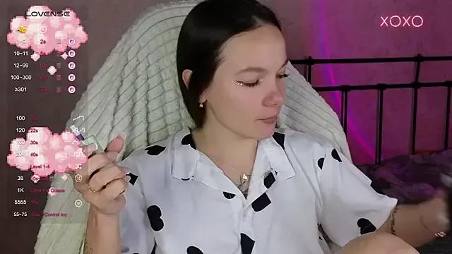Try our streaming cams variety and talk on a personal level with our adorable girls streamers, showing off their bountiful shapes and dildos.