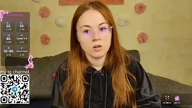 Lila_Pitt from StripChat