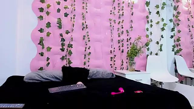 LilaRoussexx from StripChat