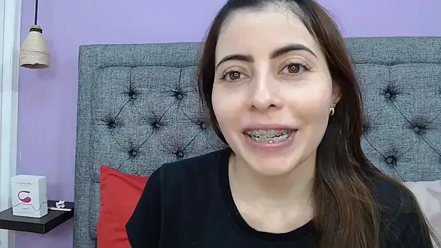 LilaSuni from StripChat