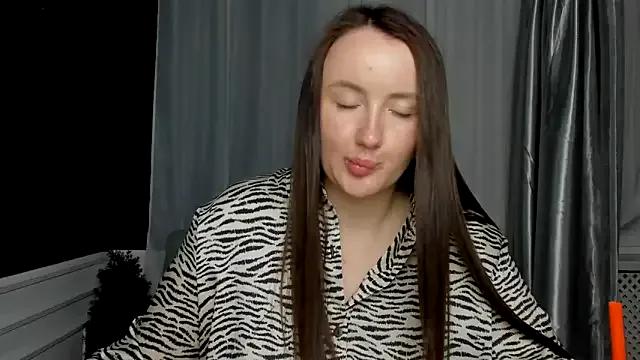 LilaWinks from StripChat is Freechat