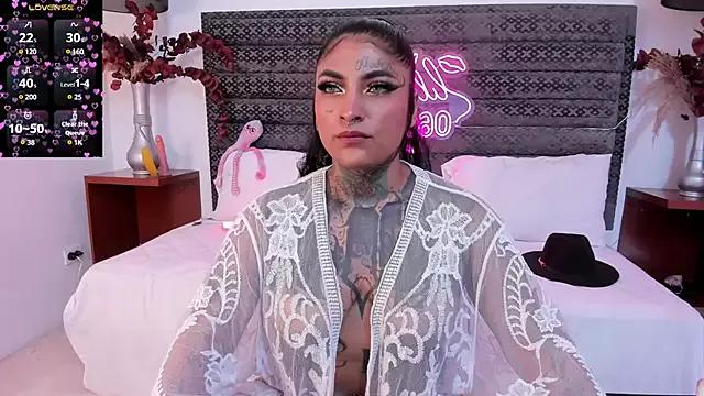 Lilbye066evil from StripChat