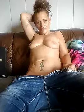 LilelexiA from StripChat