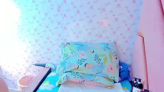 Lili-1111 from StripChat