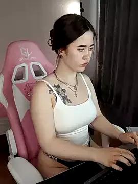 Try our streaming cams variety and talk on a personal level with our adorable girls streamers, showing off their bountiful shapes and dildos.