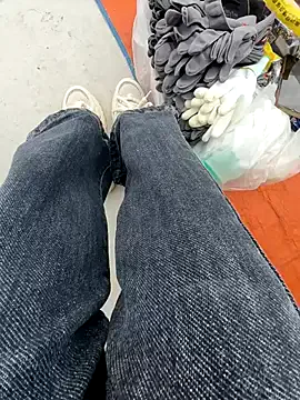 Lili_2love from StripChat is Freechat