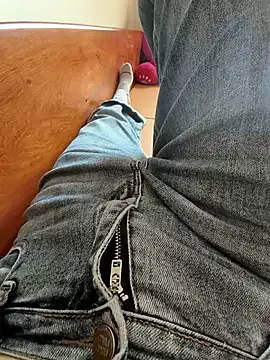 Lili_2love on StripChat 