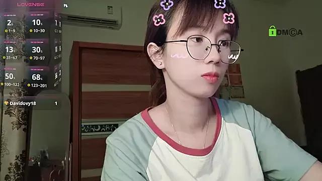 Lili_666 from StripChat