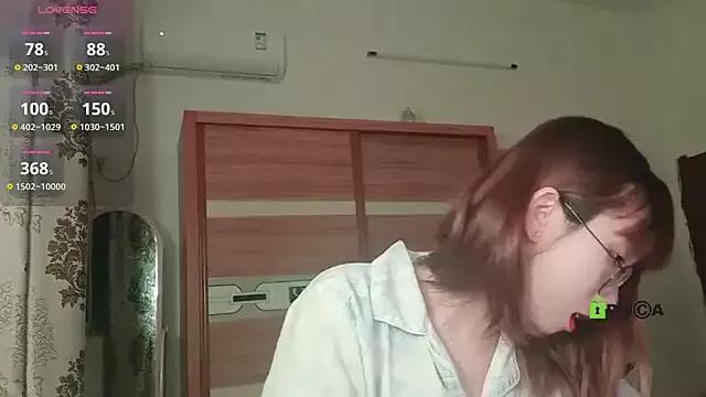 Lili_666 from StripChat
