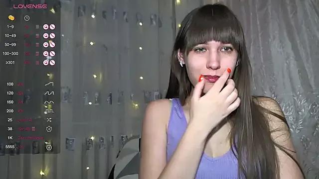 LILI_BOMB from StripChat