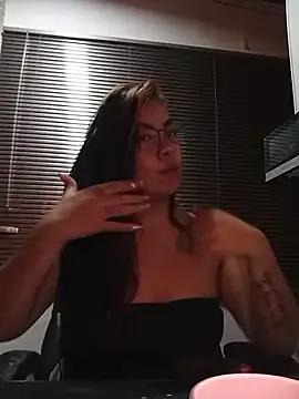 Lili_hiugs from StripChat