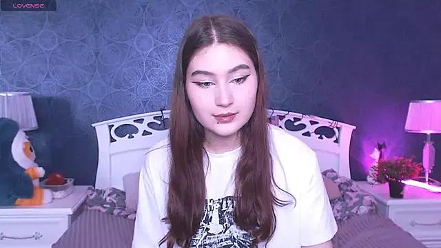 Lili_Luuu from StripChat