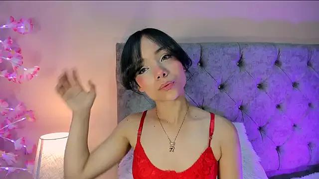 lili_qeen_ from StripChat is Freechat