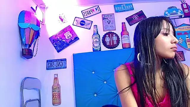 lili_roussi from StripChat