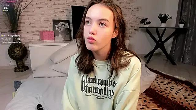 Lilian_style from StripChat