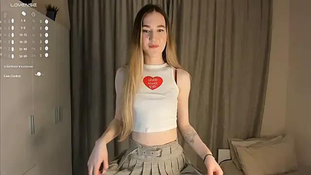 Try our streaming cams variety and talk on a personal level with our adorable girls streamers, showing off their bountiful shapes and dildos.