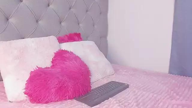 lilibluex from StripChat