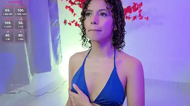 lilijwatson from StripChat is Freechat