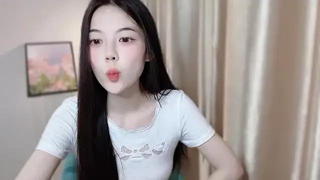 Lilio_00 from StripChat