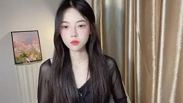 lilio_00 from StripChat