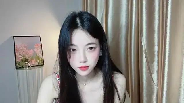lilio_00 from StripChat