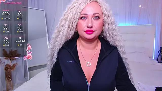 Try our streaming cams variety and talk on a personal level with our adorable girls streamers, showing off their bountiful shapes and dildos.